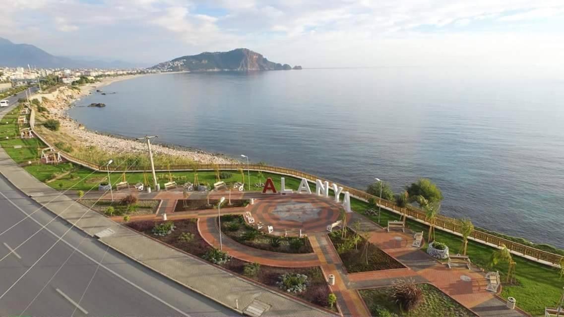 Bilkay Hotel Аланя Екстериор снимка