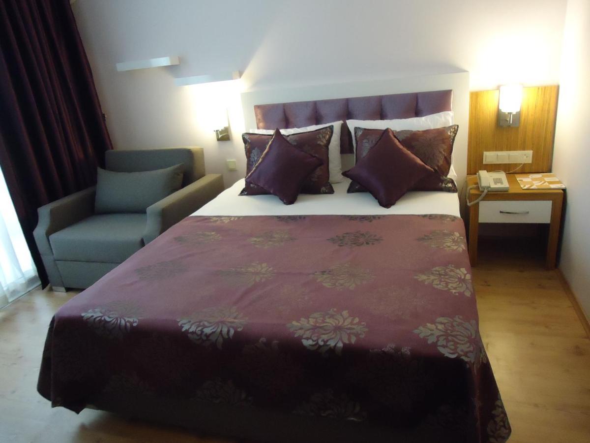 Bilkay Hotel Аланя Екстериор снимка